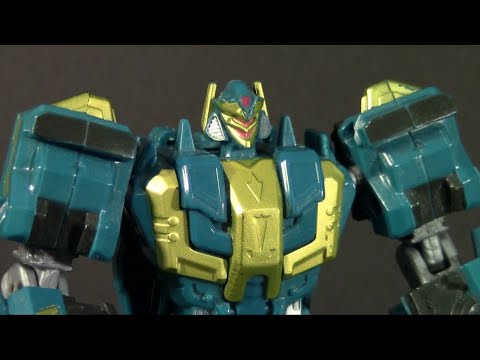 Toycember 3: Robo Revolution Polar Light