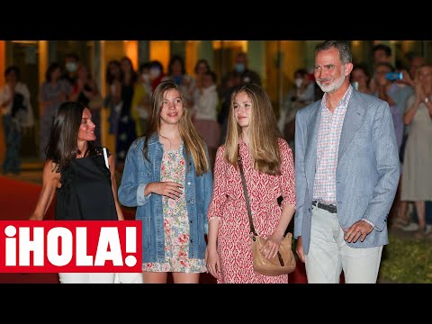 La reina Letizia luce un vestido de la princesa Leonor