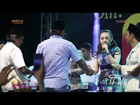 Berbeza Kasta_jihan audy feat Andi ADELLA  live Madura