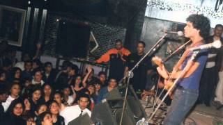 PEDRO SUAREZ VERTIZ TE SIENTO DE SOLO PENSAR EN VIVO