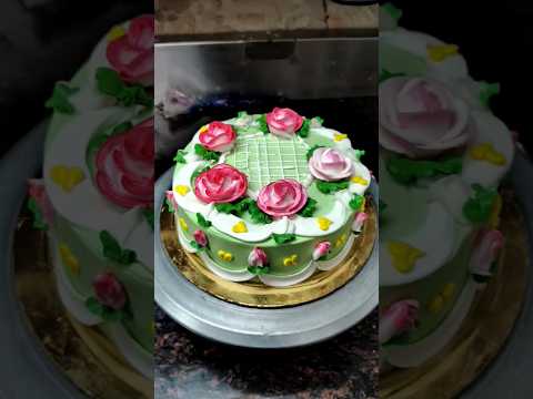 Vanilla model cake designs