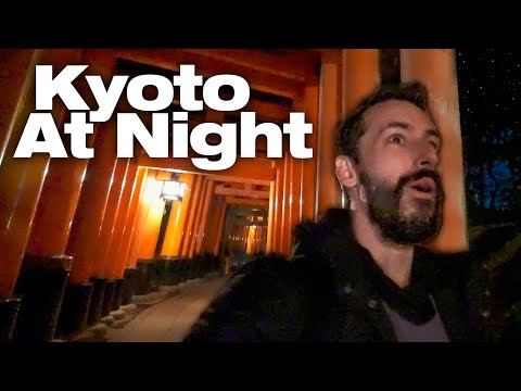 京都山嶽神社的夜景|伏見稻荷--京都的山嶽神社 (Inside Kyoto's Mountain Shrine At Night | Fushimi Inari)