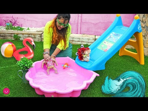 Primer baño en la piscina de ANUK mi bebé Reborn