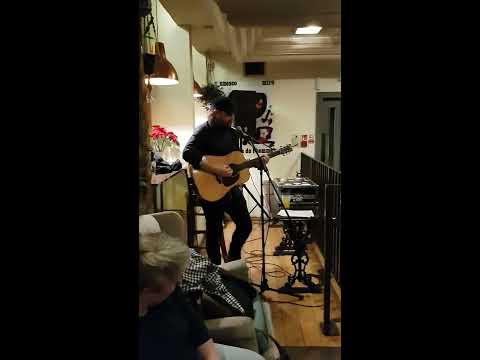 Scott Hutchison (Frightened Rabbit) - Free Fallin' (Tom Petty Cover)