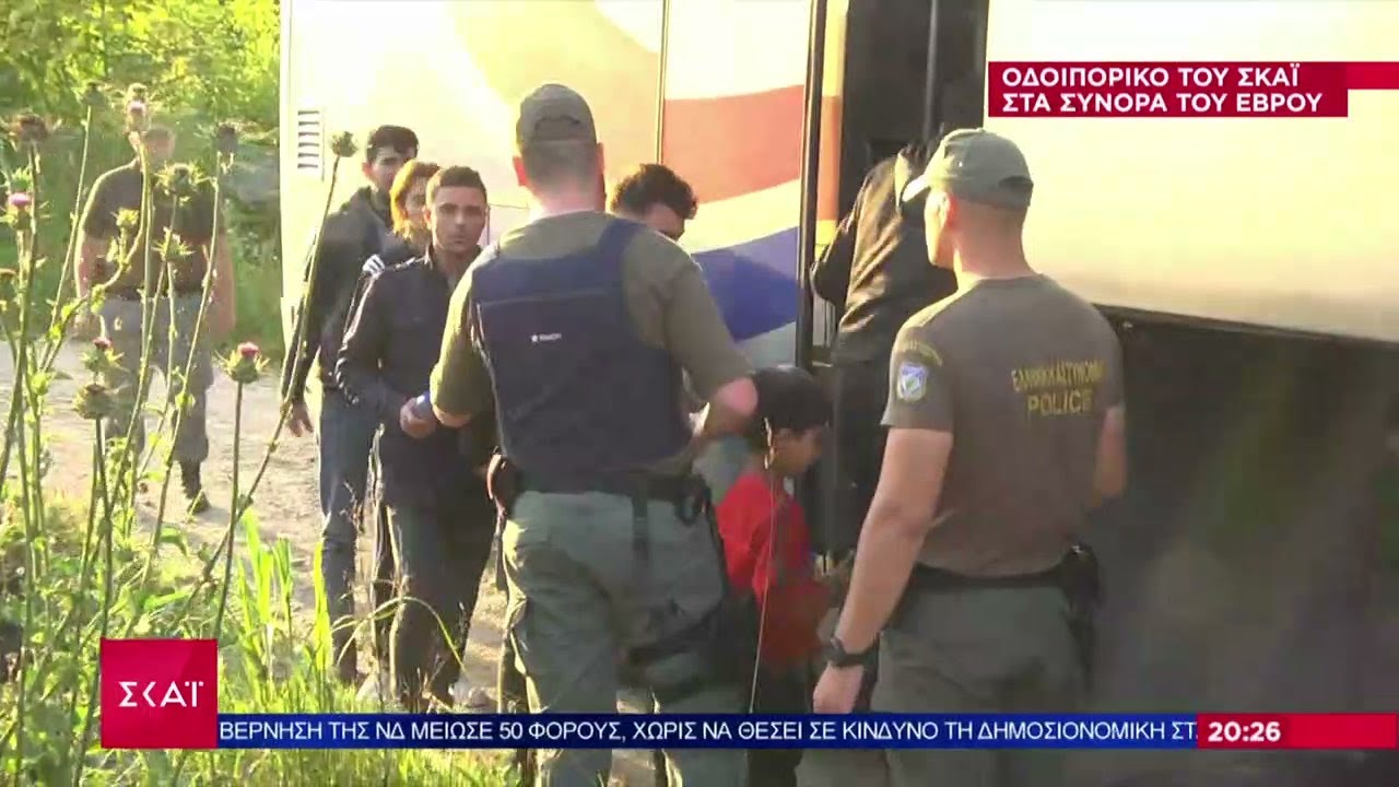Griechische Grenzschutzbeamte und Armee „blockierten“ eine große Zahl illegaler Einwanderer an der Grenze in Evros