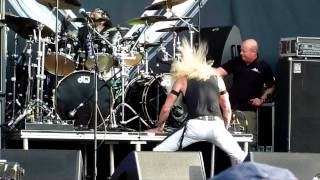 Twisted Sister - Under The Blade (Live - Download Festival, Donington, UK, June 2014)