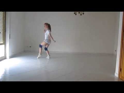 2NE1  (MTBD, CRUSH) Dance Cover by Laura