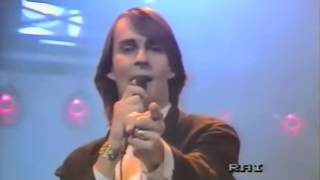 Radiorama - Desire (Live Performance)