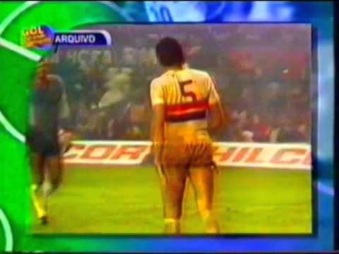 Atlético MG 0x0 São Paulo + 2x3 (05/03/1978) - Final Brasileiro 1977 (São Paulo campeão)