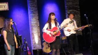 I&#39;ll Keep It With Mine - The Kennedys with Lucy Kaplansky