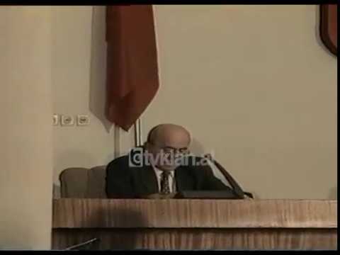 Lajme Arkiva - Perikli Teta interpelance parlamentare per sulmet e institucioneve (17 Shtator 1998)