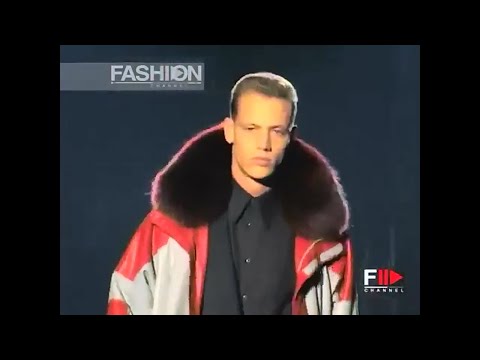 Versace menswear fall-winter 1999-2000 part 3