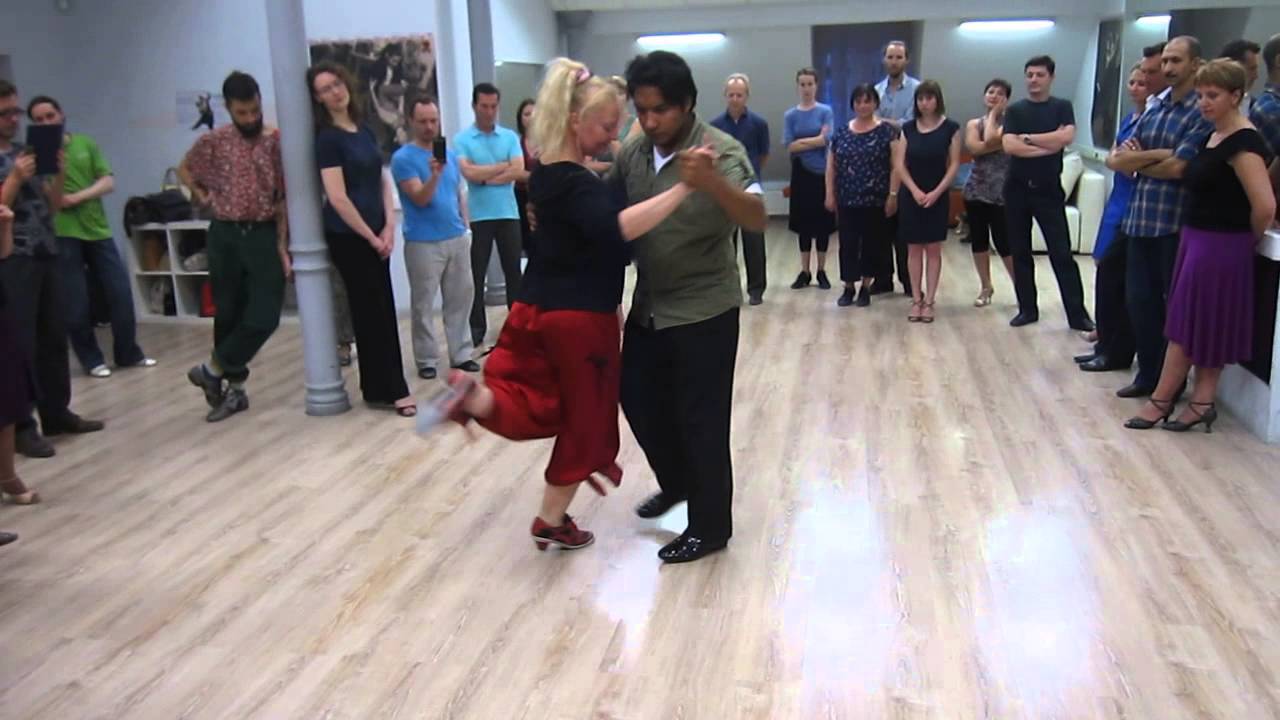 19.08.15 Ezequiel Gomez y Elvira Malishevskaya. Ревью урока по вальсу.