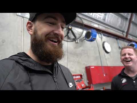 MONARO run through - Engine specs & Interior