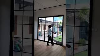 มุ้งจีบสำหรับบานเลื่อนแบ่งสาม อิสระ