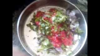 preview picture of video 'Roasted Tomato Peanut Salsa Salad Indian Style recipe'