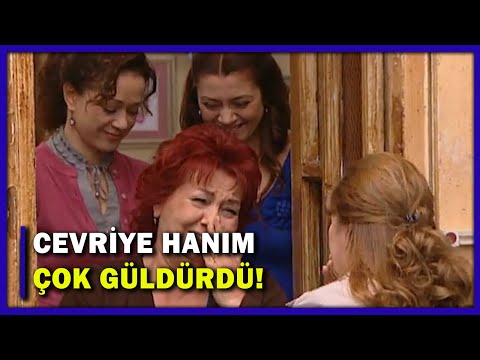 Cevriye Hanım'ın Sorularına Kahkaha Attılar! - Yaprak Dökümü Özel Klip