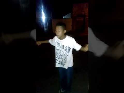 Mc neguinho nego $$ rato tem que ficar no chao