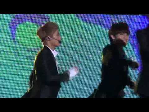 110813[Fancam]ZE:A/Watch Out@Incheon Hanryu Concert  focus Dongjoon