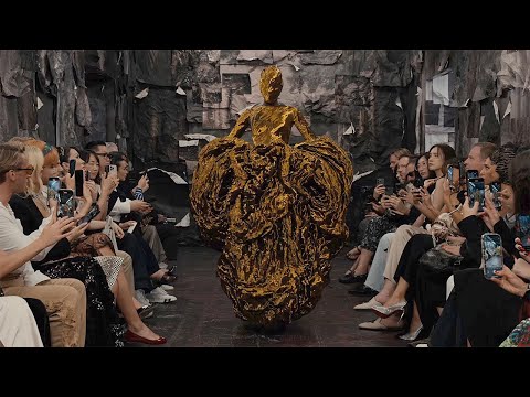 Maison Margiela | Haute Couture Fall Winter 2025/2026 | Paris