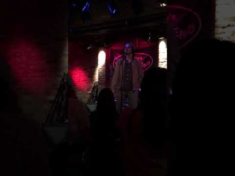 Piffa - Hold on Me (Acoustic) Live at the Bitter End NYC