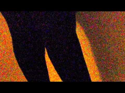 mia moglie in mini gonna in pelle