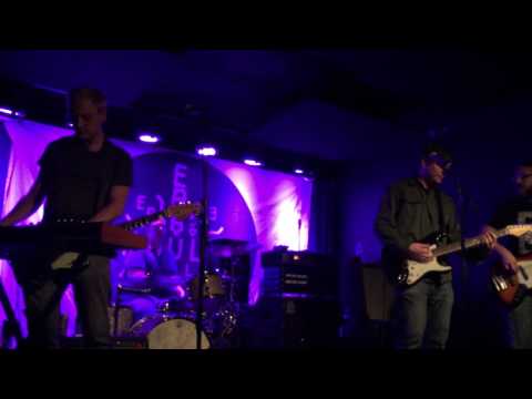 The Silence Kit - Complicated (live at Boot & Saddle in Philadelphia)