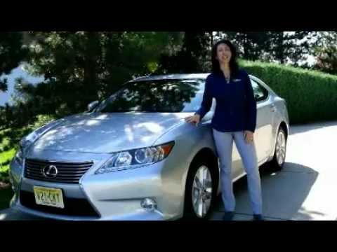 2013 Lexus ES 300h - Expert Car Review by Lauren Fix