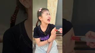 Download lagu AINUN GAK TAKUT DISUNTIK #shorts mp3 Download lagu AINUN GAK TAKUT DISUNTIK #shorts mp3