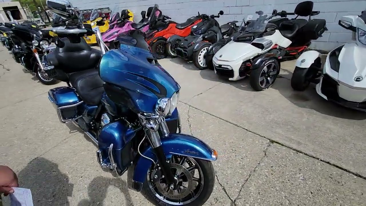 2014 Harley-Davidson® Ultra Limited Motorcycle