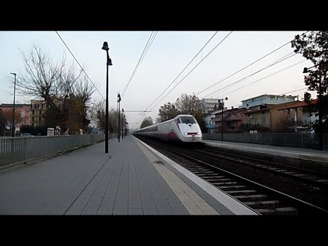 FB 9822 con DTS di E414 in transito a Misano Adriatico.