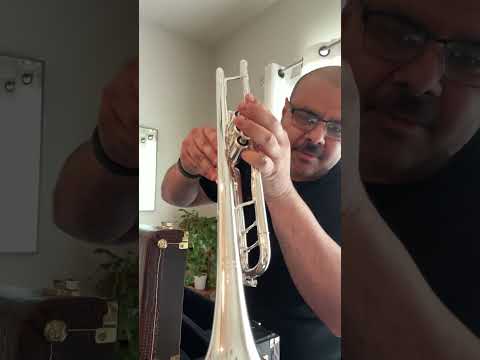 Unboxing my new professional trumpet Vincent Bach 37 Stradivarius 