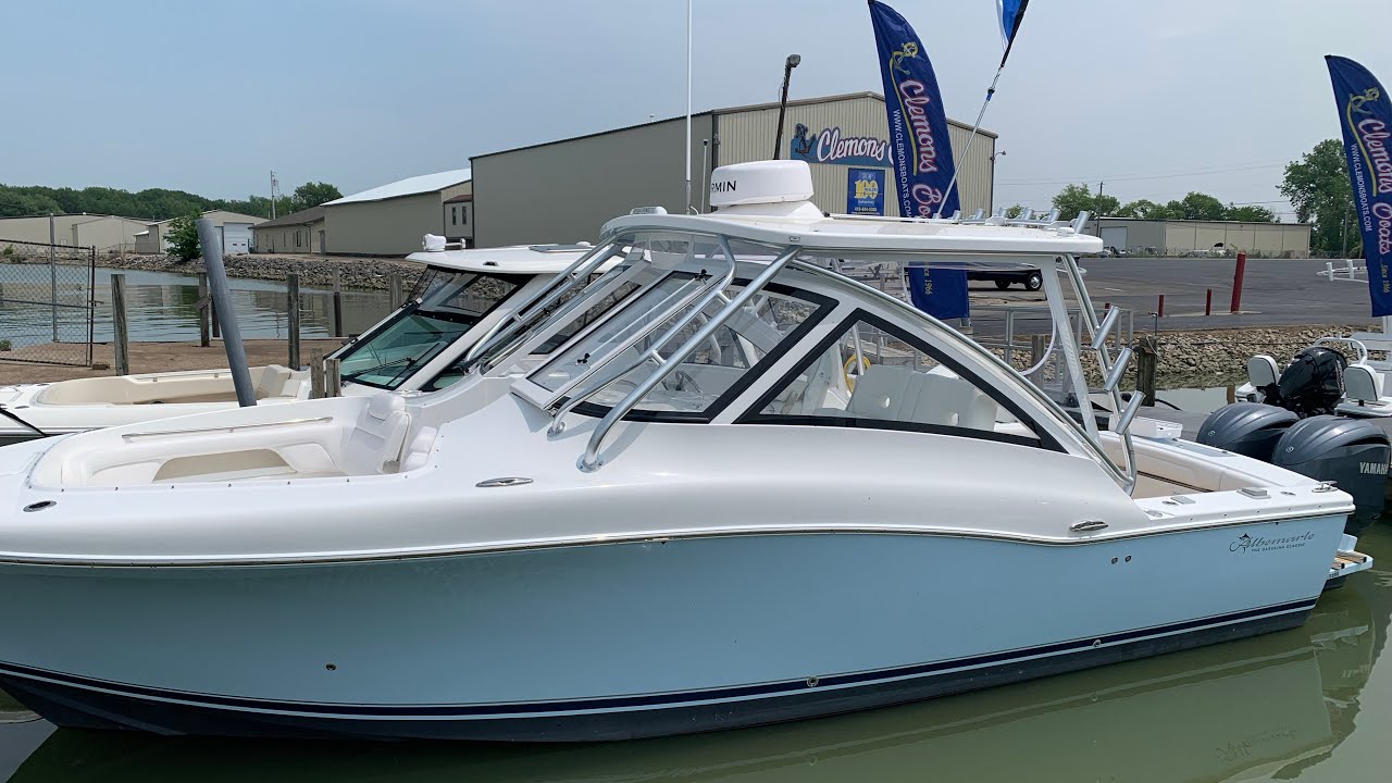 Albemarle 31 DC on Lake Erie