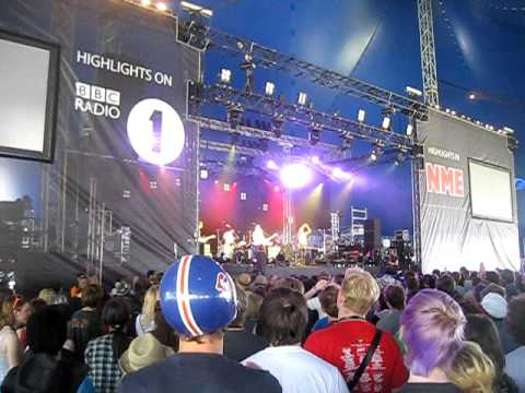 Everything Everything live @ Leeds Festival 2010