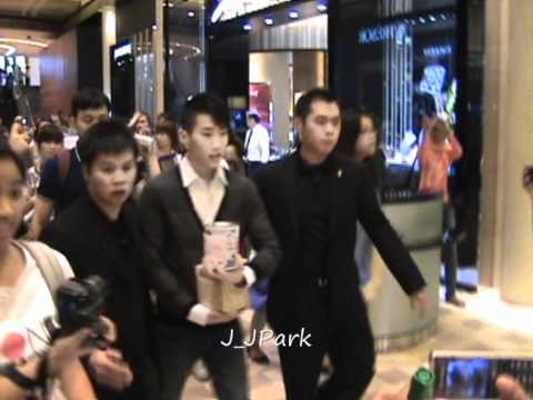 [Fancam] 100924 Jay Park departure from A l X Armani Exchange SG