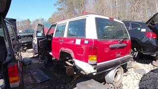 (Junkyard Exploration) 2000 Jeep Cherokee XJ - LKQ Pick Your Part - Edgewood (Crazy Ray's)