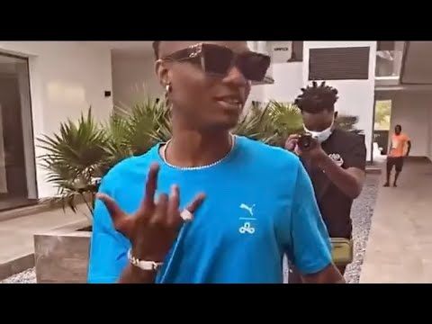 Nigerian singer wizkid AKA starboy linkup with Blaq Jerzee and asked where are the naked girls