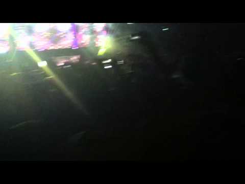 Calvin Harris - I'm Not Alone/Spaceman (Hardwell) Spookfest 2012