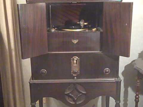 VARSITY EIGHT CALIFORNIA RAMBLERS ADRIAN ROLLINI - CHARLESTON - ROARING 20'S VICTROLA RADIOLA 7-11