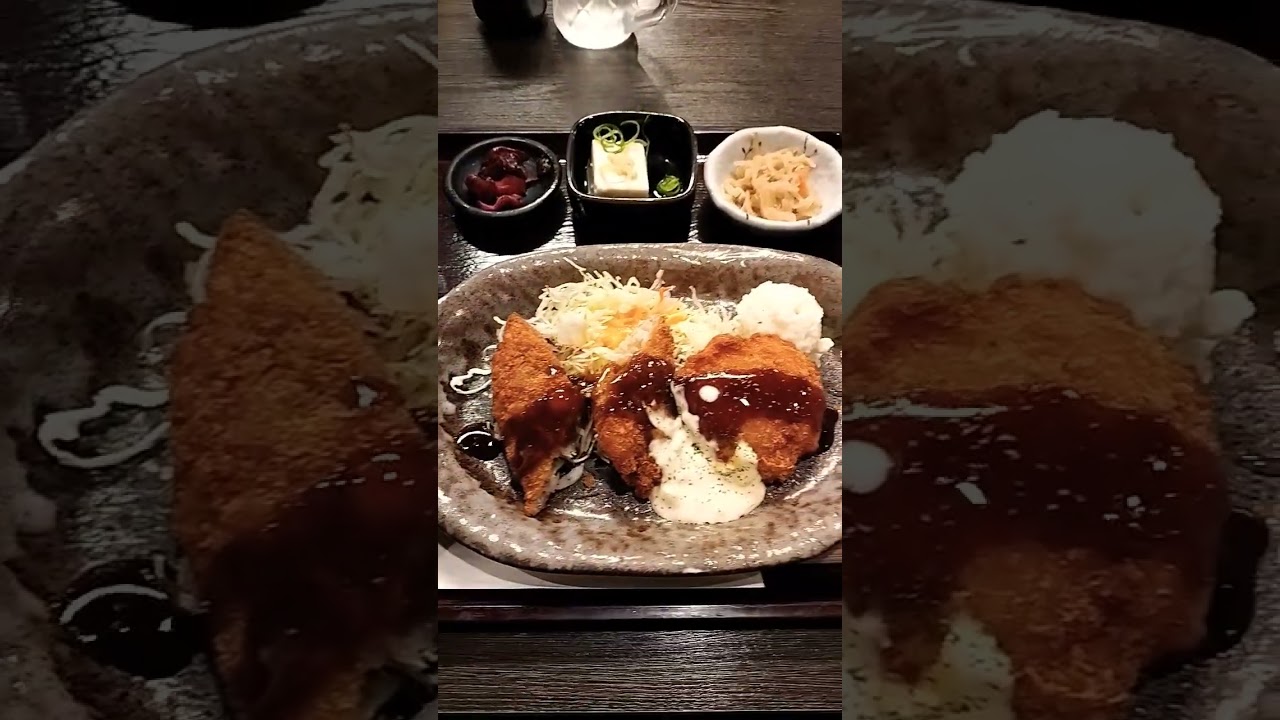 2026..4/1...#お昼ご飯のご紹介です😋　エビカツと白身魚フライ定食です😋