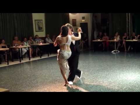 Tymoteusz Ley & Agnieszka Stach - tango improvisation in Casa Valencia 1/3