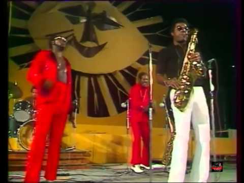 The Johnny Otis Show - Turn On Your Lovelight (Live video - 1975)