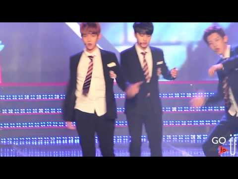 131118 EXO - 으르렁 @ 대중문화예술상 (백현 focus)