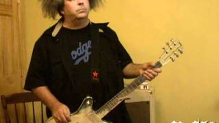 Melvins Lesson: King Buzzo Shows How to Play &quot;Copache&quot;