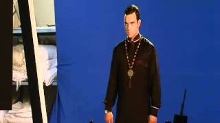 Robbie Williams | Sin Sin Sin | Robbie Shakes His Booty