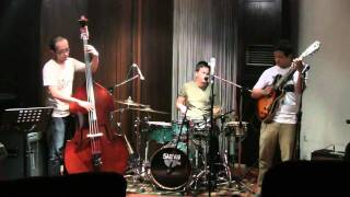 Nikita Dompas - Are You Lonesome Tonight ? @ Mostly Jazz 27/11/11 [HD]