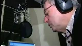 Phil Sayer passes away ' Mind the gap' (1953 - 2016) (UK) - BBC London news - 15th April 2016
