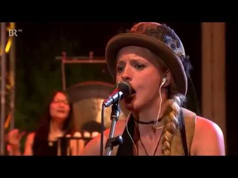 Cynthia Nickschas - Tanz - Songs an einem Sommerabend 2015 - Respotted HD