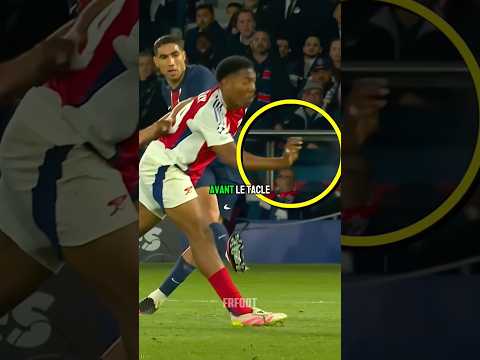 NE JAMAIS CÉLÉBRER TROP TÔT ⚠️😅 #football #shorts #shortvideo #foot