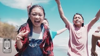 Zara Leola - Liburan (OST. Petualangan Menangkap Petir) | Official Video